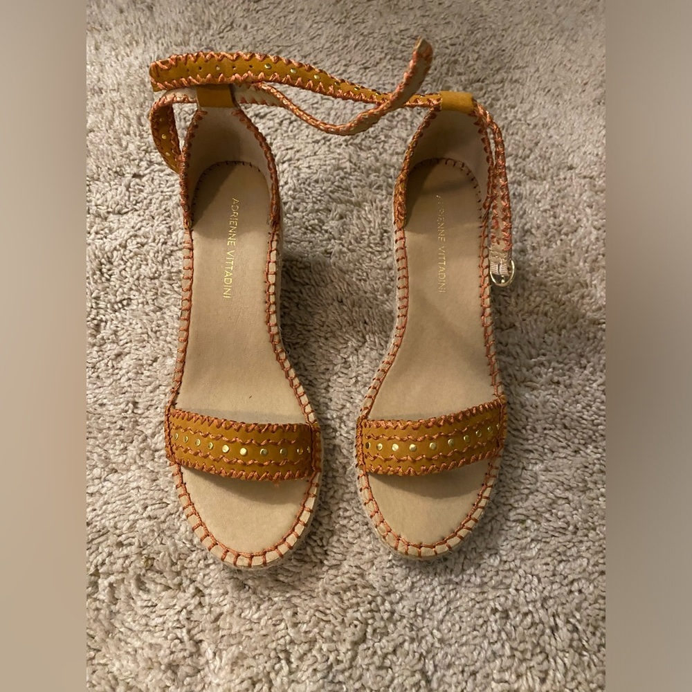 Adrienne Vittadini Wedges